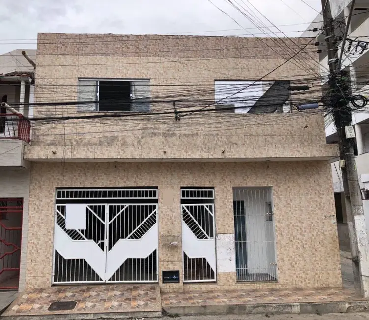Foto 2 de Casa com 7 quartos à venda, 160m2 em Campo Limpo, Feira De Santana - BA
