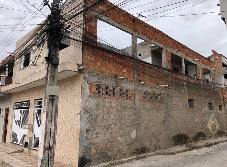 Foto 3 de Casa com 7 quartos à venda, 160m2 em Campo Limpo, Feira De Santana - BA