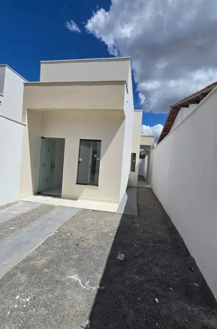 Foto 2 de Casa com 2 quartos à venda, 125m2 em Conceição, Feira De Santana - BA