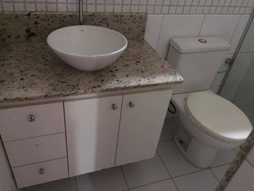 Casa com 4 quartos à venda, 300m2 em Feira De Santana - BA - imagem 8 Foto 8 de Casa com 4 quartos à venda, 300m2 em Feira De Santana - BA