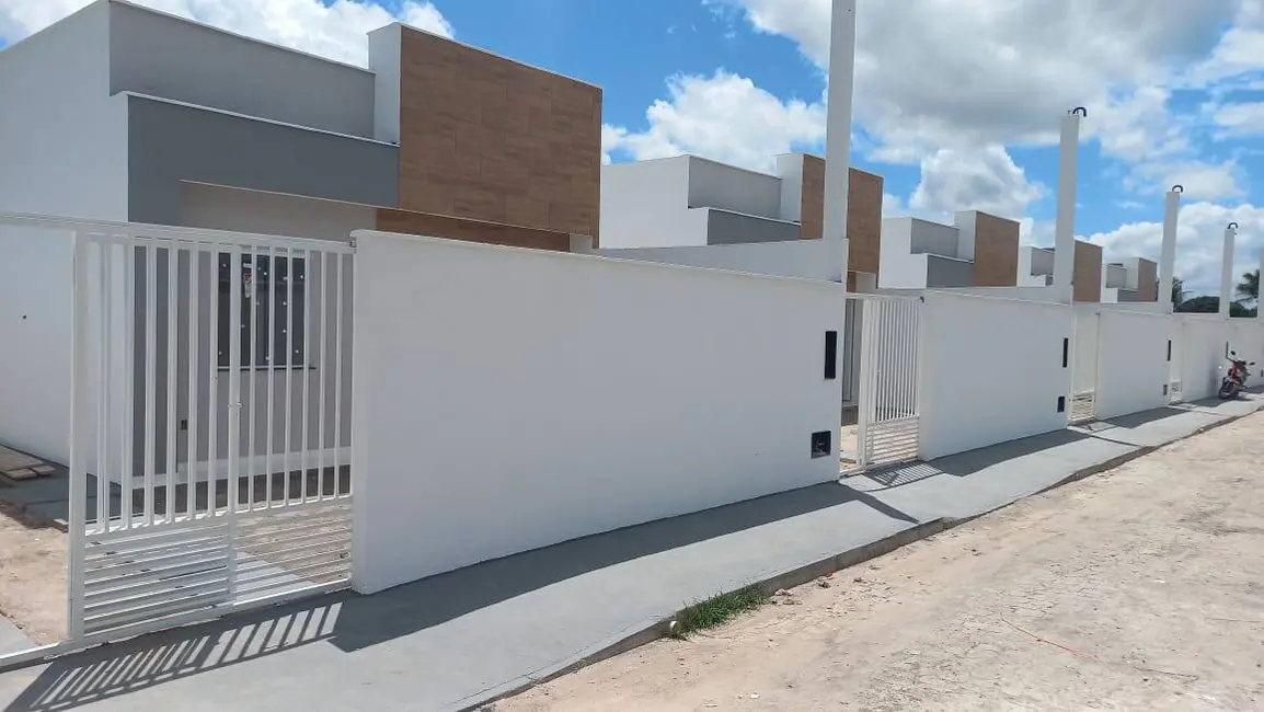 Foto 2 de Casa com 2 quartos à venda, 125m2 em Tomba, Feira De Santana - BA