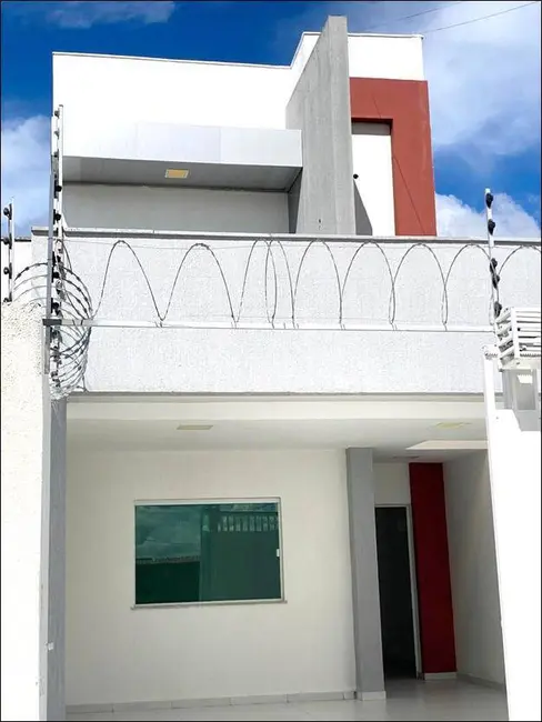 Foto 1 de Casa com 3 quartos à venda, 125m2 em Mangabeira, Feira De Santana - BA