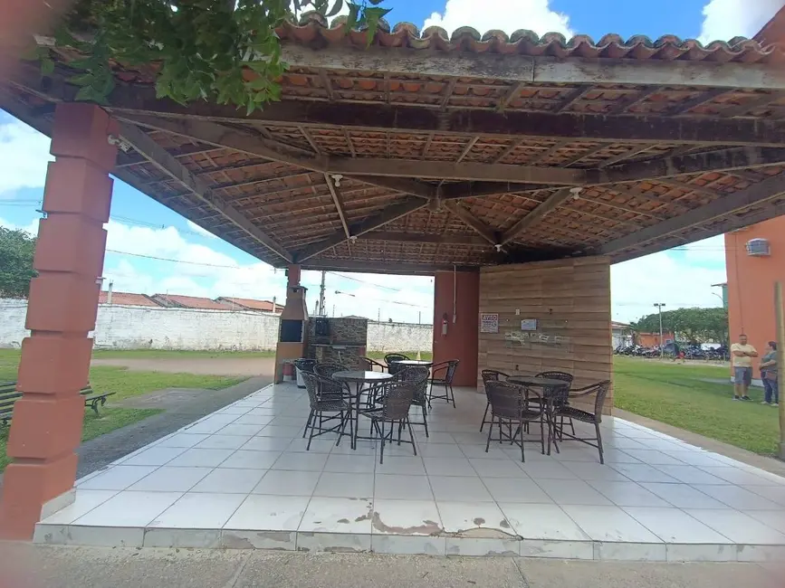 Foto 1 de Apartamento com 2 quartos à venda em Muchila, Feira De Santana - BA