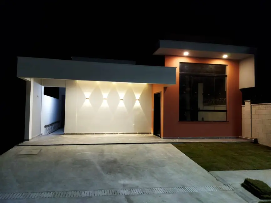 Foto 2 de Casa com 3 quartos à venda, 200m2 em Calumbi, Feira De Santana - BA