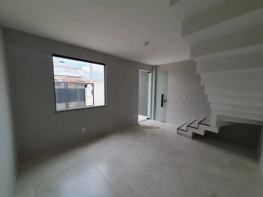 Foto 4 de Casa com 2 quartos à venda, 125m2 em Mangabeira, Feira De Santana - BA