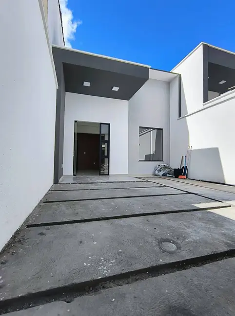 Foto 1 de Casa com 3 quartos à venda em Mangabeira, Feira De Santana - BA