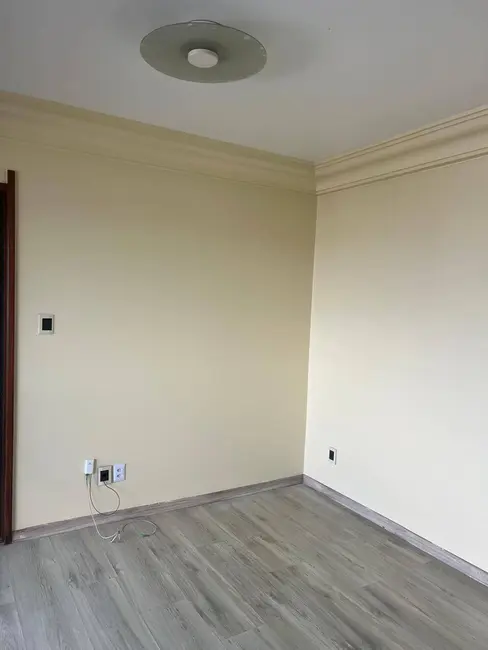 Foto 3 de Apartamento com 3 quartos para alugar em Centro, Feira De Santana - BA