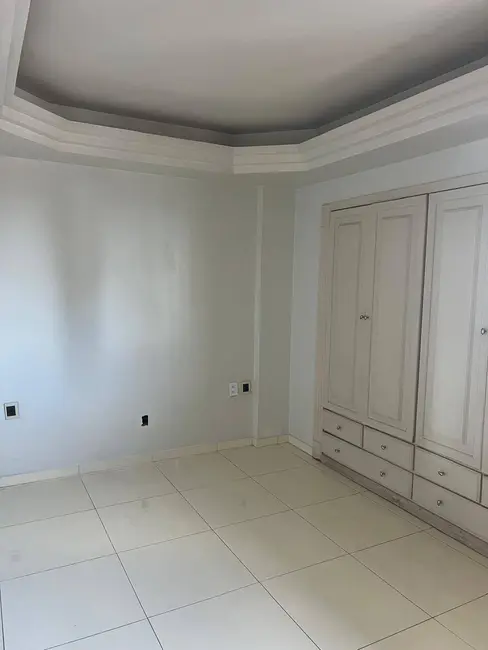 Foto 8 de Apartamento com 3 quartos para alugar em Centro, Feira De Santana - BA