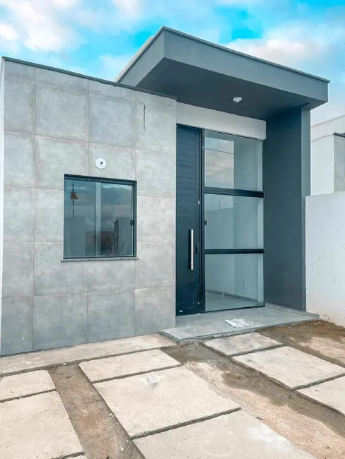 Foto 1 de Casa com 2 quartos à venda, 152m2 em Gabriela, Feira De Santana - BA