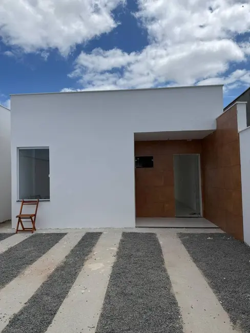 Foto 1 de Casa com 2 quartos à venda, 140m2 em Sim, Feira De Santana - BA
