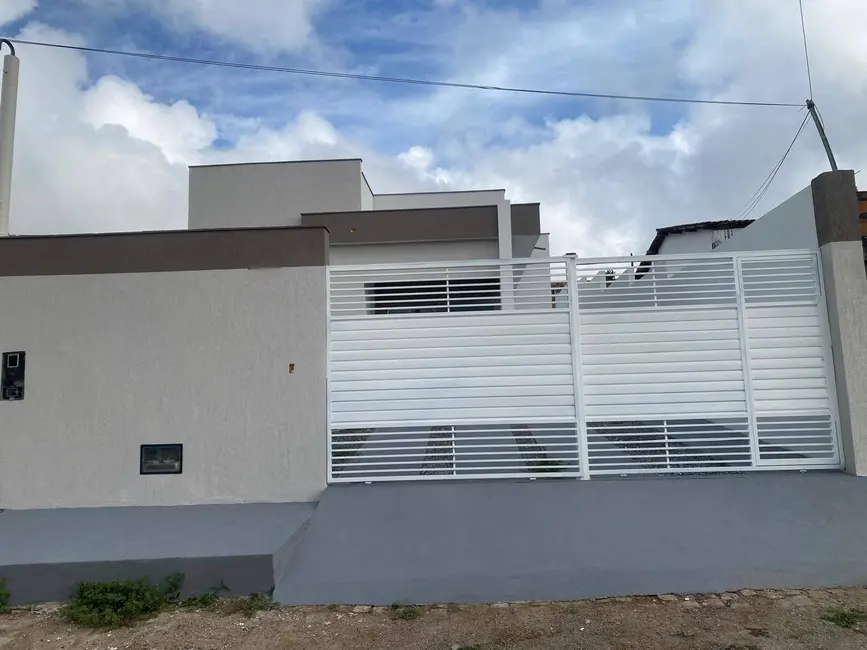 Foto 1 de Casa com 2 quartos à venda, 178m2 em Gabriela, Feira De Santana - BA