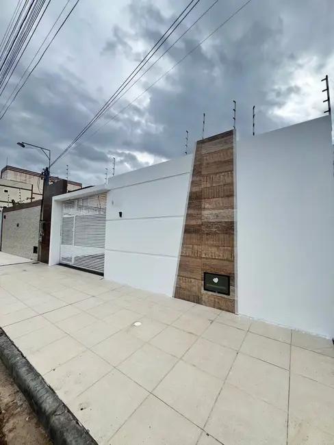 Casa com 4 quartos à venda, 288m2 em Cidade Nova, Feira De Santana - BA - imagem 1 Foto 1 de Casa com 4 quartos à venda, 288m2 em Cidade Nova, Feira De Santana - BA