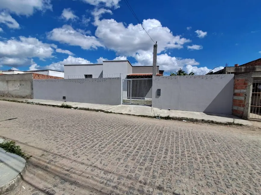 Foto 1 de Casa com 2 quartos à venda, 165m2 em Conceição, Feira De Santana - BA