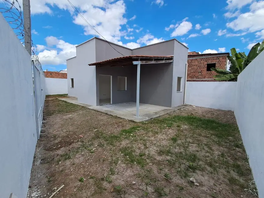 Foto 2 de Casa com 2 quartos à venda, 165m2 em Conceição, Feira De Santana - BA