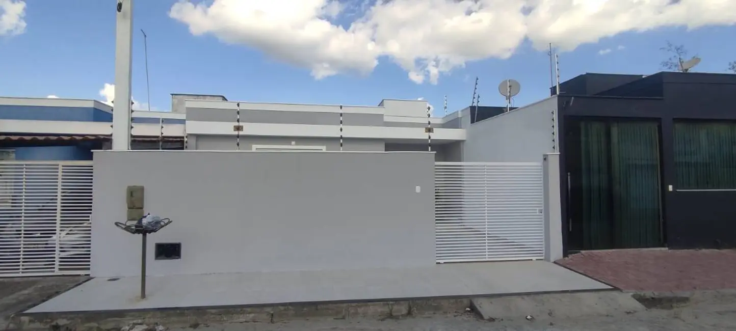 Casa com 2 quartos à venda, 100m2 em Sim, Feira De Santana - BA - imagem 3 Foto 3 de Casa com 2 quartos à venda, 100m2 em Sim, Feira De Santana - BA