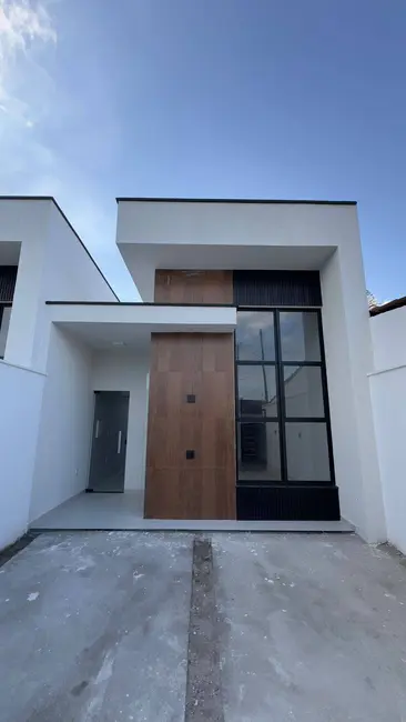 Foto 2 de Casa com 3 quartos à venda, 150m2 em Mangabeira, Feira De Santana - BA
