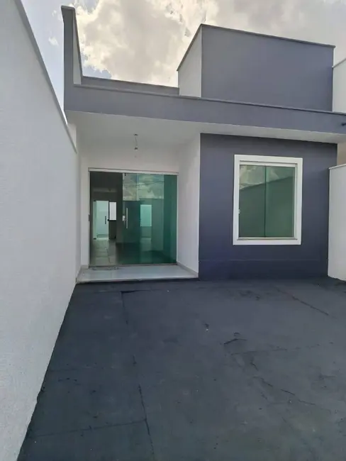 Foto 1 de Casa com 2 quartos à venda em Conceição, Feira De Santana - BA