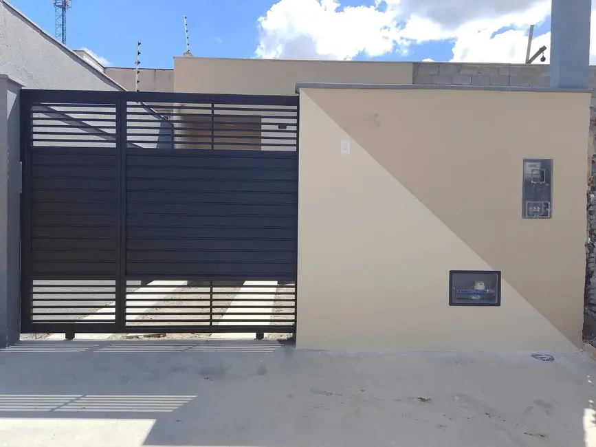 Foto 1 de Casa com 2 quartos à venda em Conceição, Feira De Santana - BA