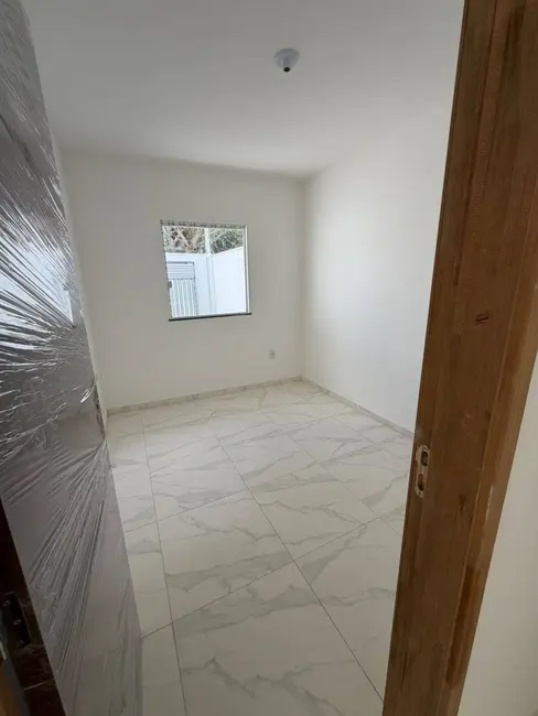 Casa com 2 quartos à venda, 125m2 em Mangabeira, Feira De Santana - BA - imagem 3 Foto 3 de Casa com 2 quartos à venda, 125m2 em Mangabeira, Feira De Santana - BA