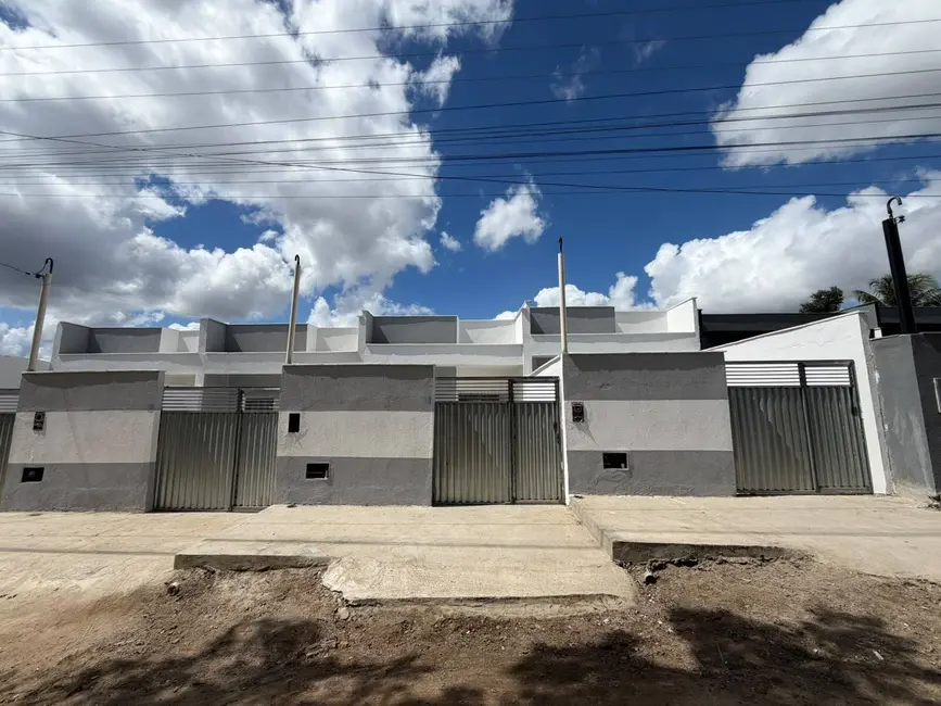 Casa com 2 quartos à venda, 125m2 em Mangabeira, Feira De Santana - BA - imagem 9 Foto 9 de Casa com 2 quartos à venda, 125m2 em Mangabeira, Feira De Santana - BA