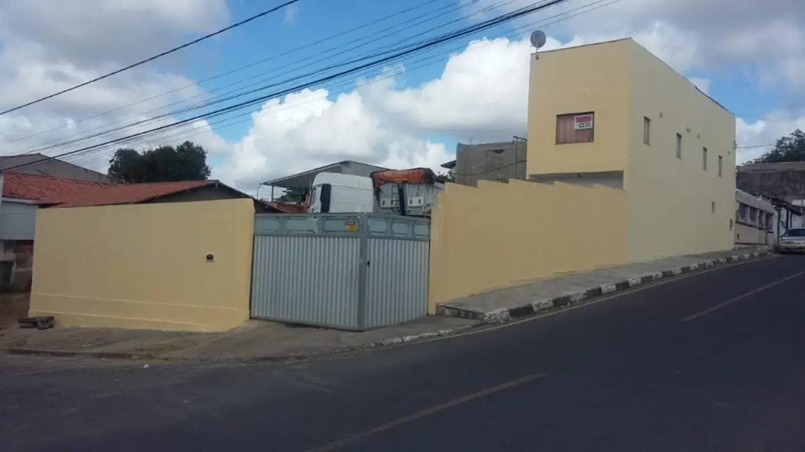 Foto 1 de Casa com 2 quartos à venda, 403m2 em Jardim Cruzeiro, Feira De Santana - BA