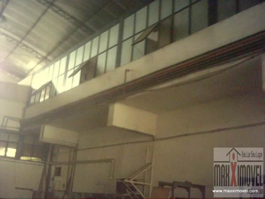 Foto 8 de Armazém / Galpão à venda, 2500m2 em Ramos, Rio De Janeiro - RJ