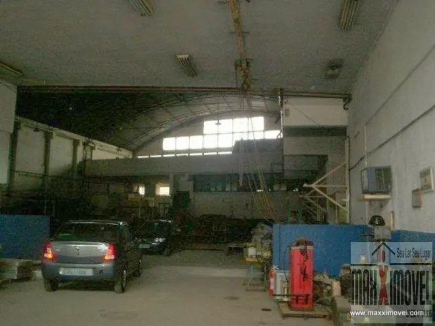 Foto 7 de Armazém / Galpão à venda, 2500m2 em Ramos, Rio De Janeiro - RJ