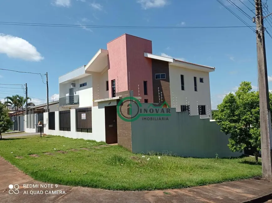 Foto 1 de Sobrado com 3 quartos à venda, 329m2 em Jardim Vitória Régia, Campo Mourao - PR