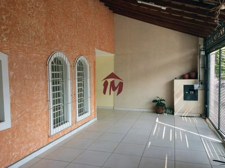 Foto 2 de Casa com 3 quartos à venda, 250m2 em Palmital, Marilia - SP