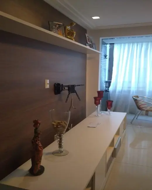 Foto 2 de Apartamento com 2 quartos à venda, 70m2 em Pituba, Salvador - BA