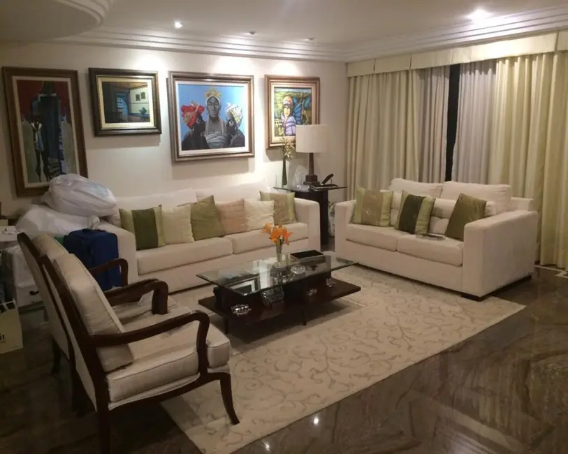 Foto 2 de Apartamento com 5 quartos à venda, 240m2 em Itaigara, Salvador - BA