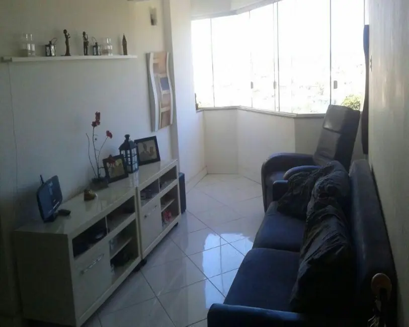 Foto 2 de Apartamento com 2 quartos à venda, 70m2 em Imbuí, Salvador - BA