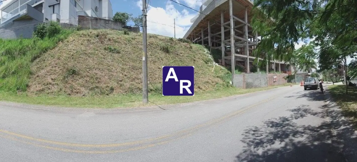 Foto 3 de Terreno / Lote à venda, 534m2 em Golf Gardens, Carapicuiba - SP