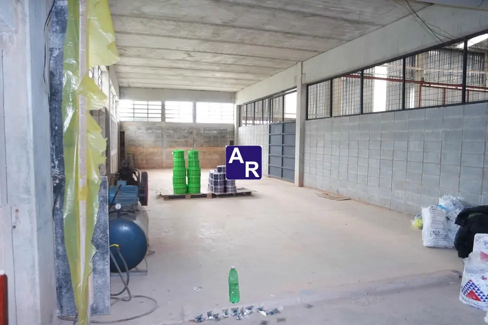 Foto 5 de Armazém / Galpão à venda, 2500m2 em Potuverá, Itapecerica Da Serra - SP