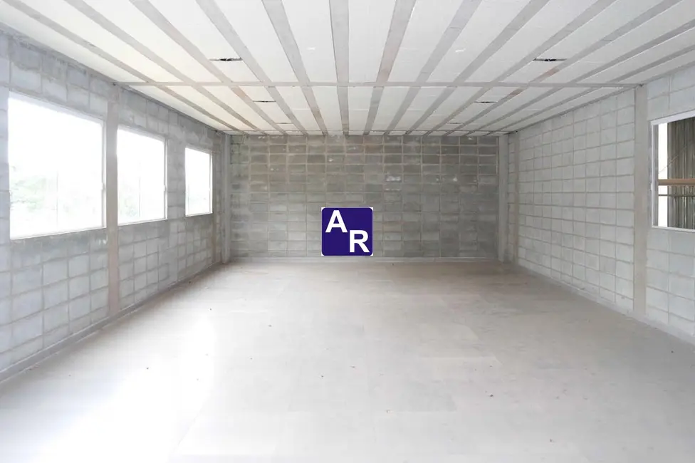 Foto 3 de Armazém / Galpão à venda, 2500m2 em Potuverá, Itapecerica Da Serra - SP