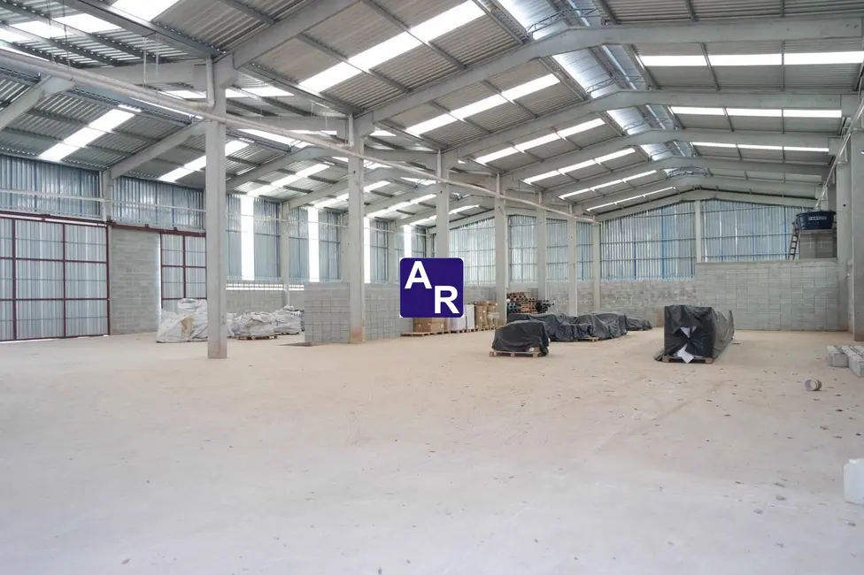 Foto 4 de Armazém / Galpão à venda, 2500m2 em Potuverá, Itapecerica Da Serra - SP