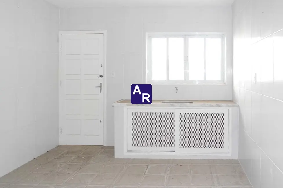 Casa com 3 quartos à venda, 100m2 em Jardim Nomura, Cotia - SP - imagem 3 Foto 3 de Casa com 3 quartos à venda, 100m2 em Jardim Nomura, Cotia - SP