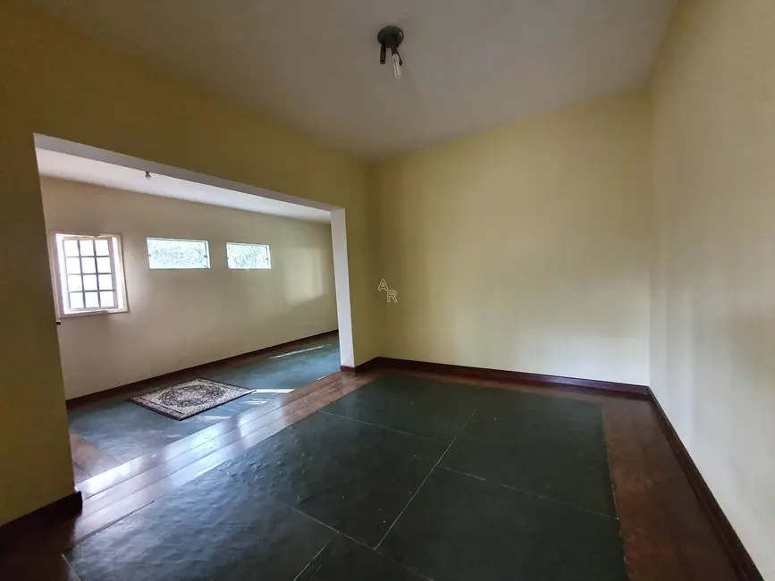 Foto 5 de Casa com 4 quartos para alugar, 369m2 em Chácaras Bartira, Embu Das Artes - SP