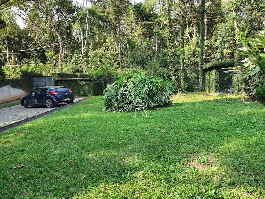 Casa com 4 quartos à venda e para alugar, 369m2 em Chácaras Bartira, Embu Das Artes - SP - imagem 9 Foto 9 de Casa com 4 quartos à venda e para alugar, 369m2 em Chácaras Bartira, Embu Das Artes - SP