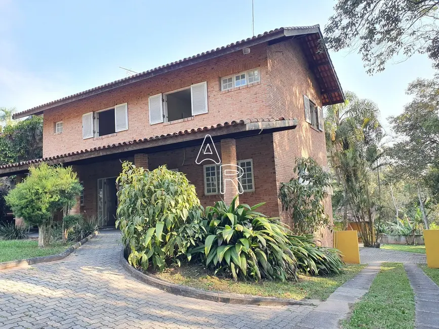 Casa com 4 quartos à venda e para alugar, 369m2 em Chácaras Bartira, Embu Das Artes - SP - imagem 1 Foto 1 de Casa com 4 quartos à venda e para alugar, 369m2 em Chácaras Bartira, Embu Das Artes - SP