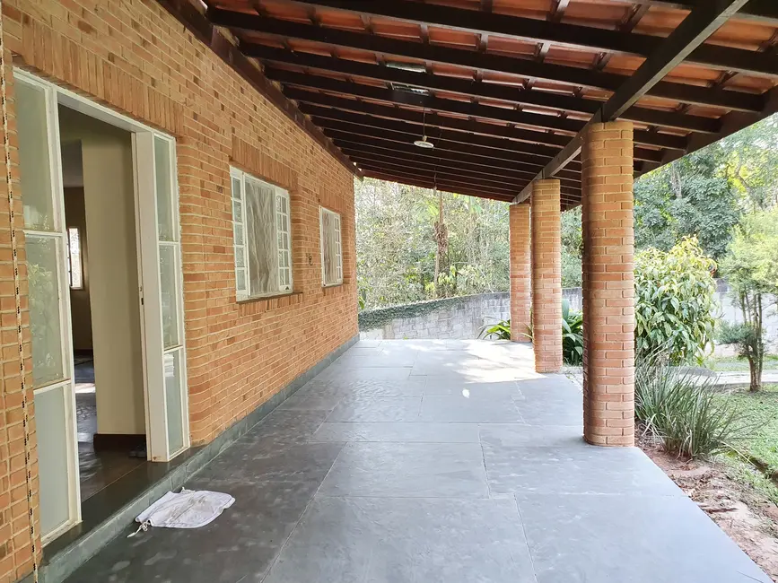 Foto 7 de Casa com 4 quartos para alugar, 369m2 em Chácaras Bartira, Embu Das Artes - SP
