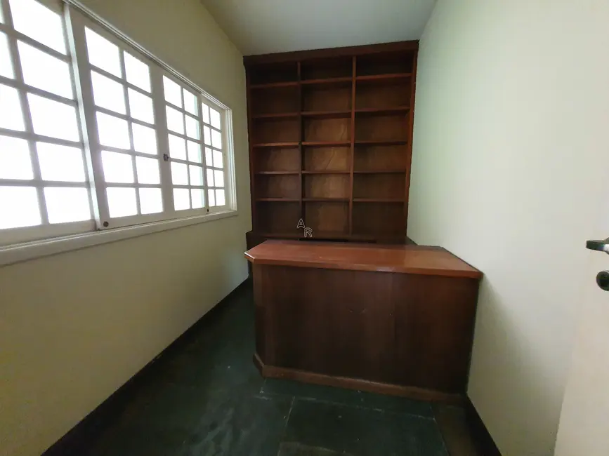Foto 6 de Casa com 4 quartos para alugar, 369m2 em Chácaras Bartira, Embu Das Artes - SP
