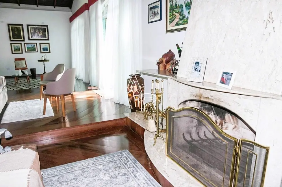 Casa com 5 quartos à venda, 500m2 em Chácaras Ana Lúcia, Embu Das Artes - SP - imagem 5 Foto 5 de Casa com 5 quartos à venda, 500m2 em Chácaras Ana Lúcia, Embu Das Artes - SP