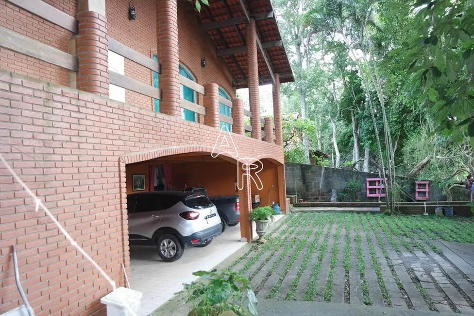 Casa com 5 quartos à venda, 500m2 em Chácaras Ana Lúcia, Embu Das Artes - SP - imagem 3 Foto 3 de Casa com 5 quartos à venda, 500m2 em Chácaras Ana Lúcia, Embu Das Artes - SP