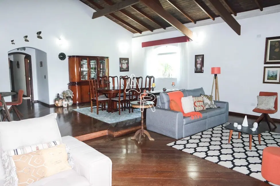 Casa com 5 quartos à venda, 500m2 em Chácaras Ana Lúcia, Embu Das Artes - SP - imagem 6 Foto 6 de Casa com 5 quartos à venda, 500m2 em Chácaras Ana Lúcia, Embu Das Artes - SP