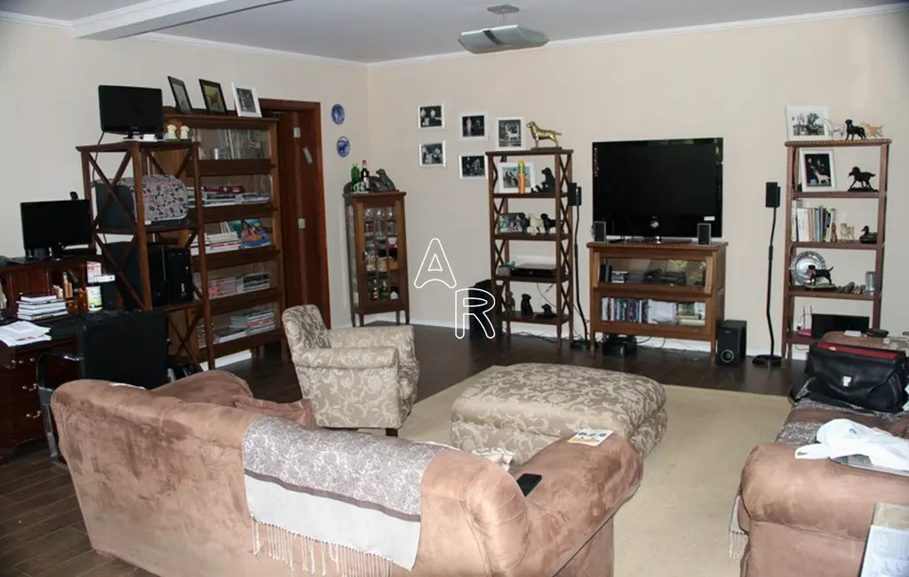 Foto 8 de Casa com 2 quartos à venda, 800m2 em Chácaras São Cristóvão, Embu Das Artes - SP