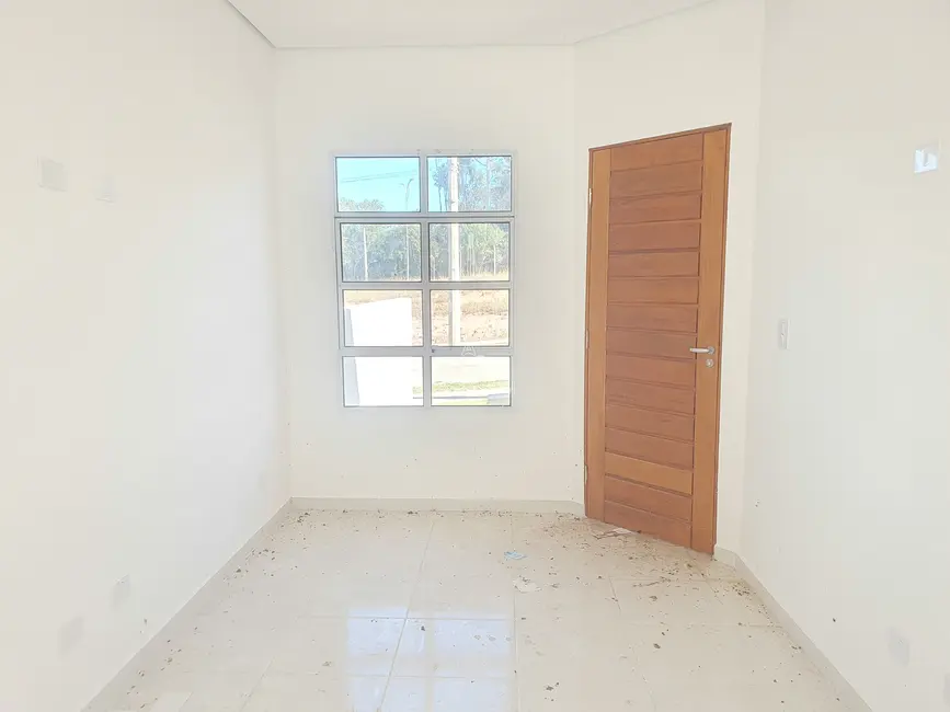 Foto 2 de Casa com 2 quartos à venda, 60m2 em Cotia - SP