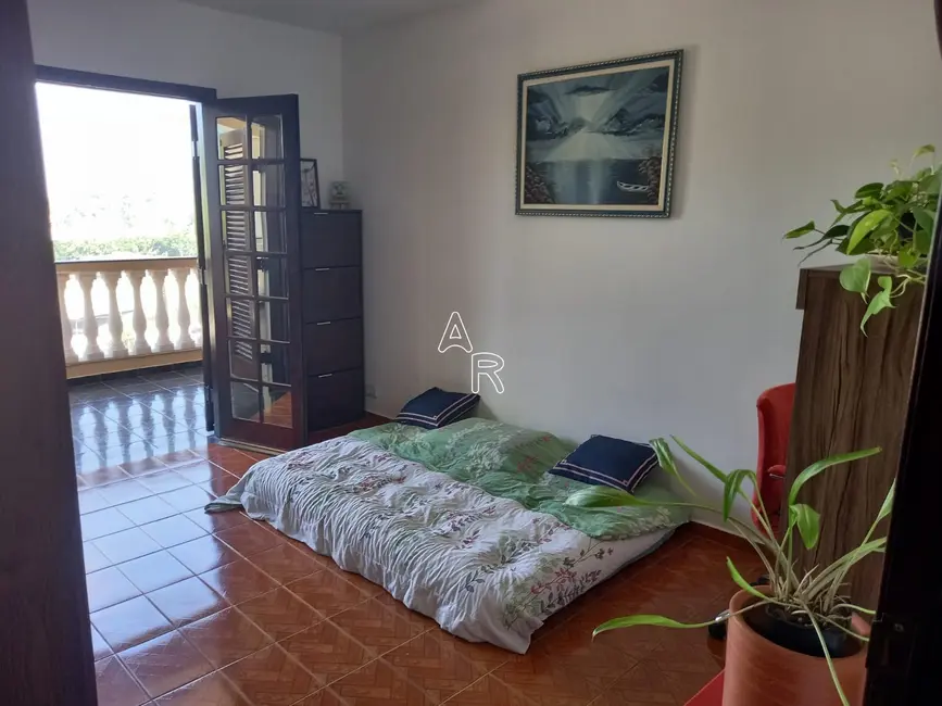 Foto 8 de Casa com 3 quartos à venda, 226m2 em Jardim de Lourdes, Embu Das Artes - SP