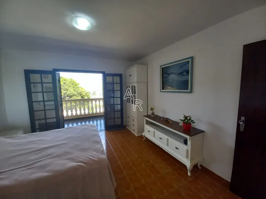 Foto 7 de Casa com 3 quartos à venda, 226m2 em Jardim de Lourdes, Embu Das Artes - SP