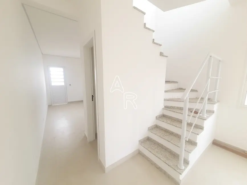 Casa com 3 quartos à venda, 79m2 em Jardim Japão (Caucaia do Alto), Cotia - SP - imagem 5 Foto 5 de Casa com 3 quartos à venda, 79m2 em Jardim Japão (Caucaia do Alto), Cotia - SP